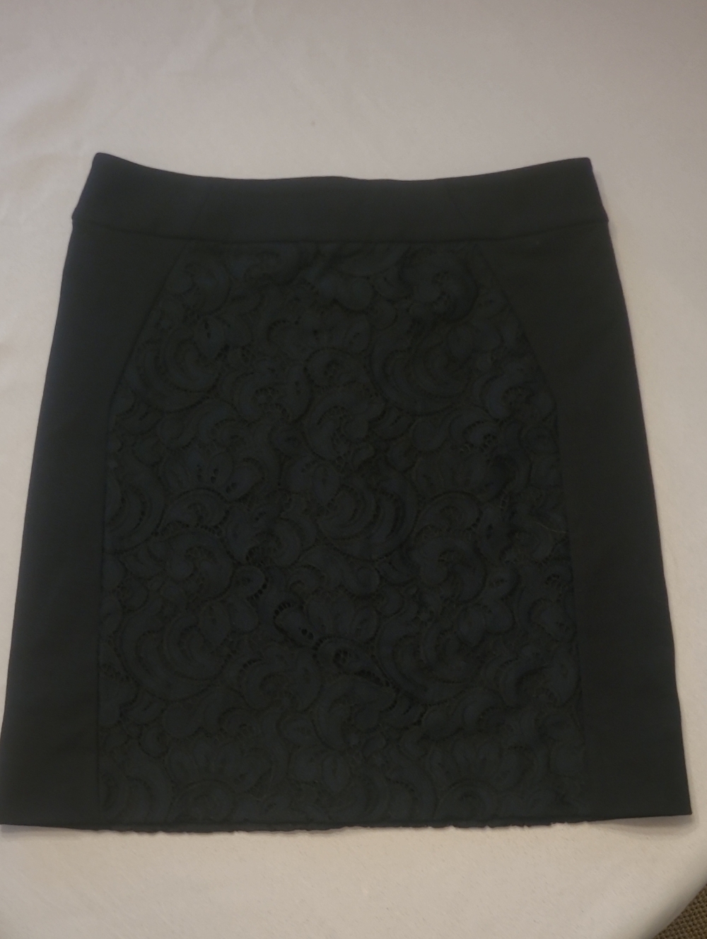 LOFT Lace Panel Mini Skirt.  NWT.  XXS